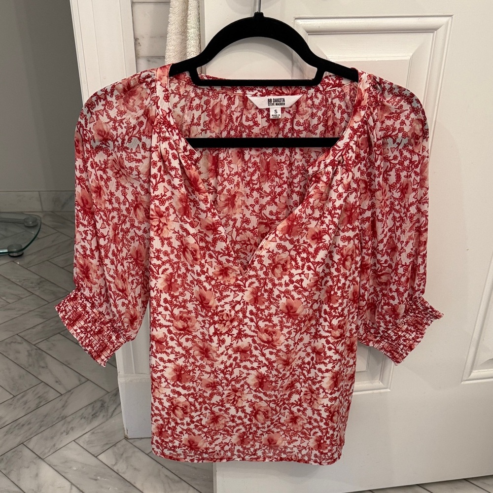 BB Dakota Dark Red and White Floral Blouse